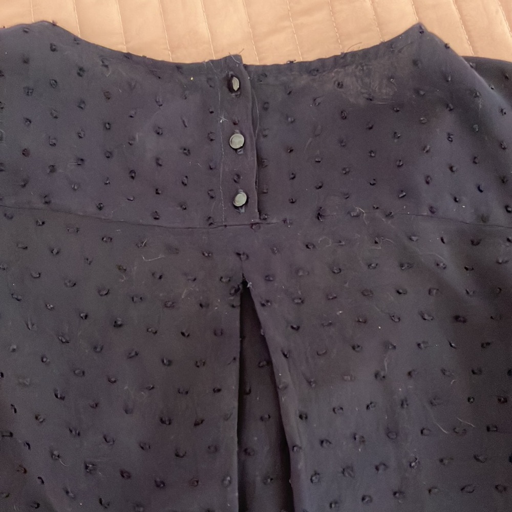 MAEVE Anthropologie navy Swiss dot scallop hem top 4 - Picture 5 of 8